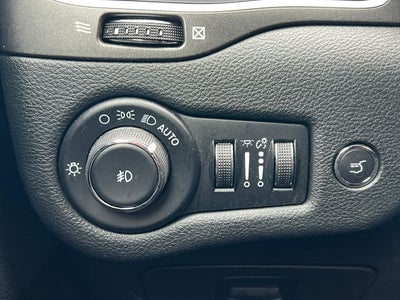 2023 Jeep Cherokee Trailhawk 4x4