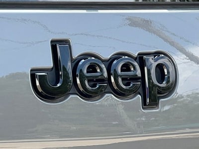 2023 Jeep Cherokee Altitude Lux 4x4