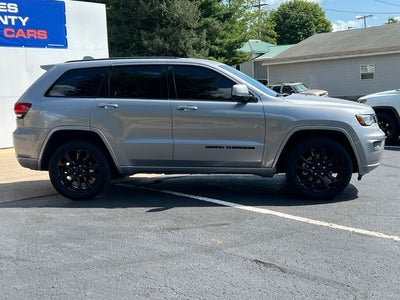 2021 Jeep Grand Cherokee Laredo X 4x4