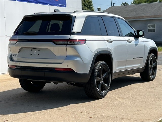 2022 Jeep Grand Cherokee Altitude 4x4