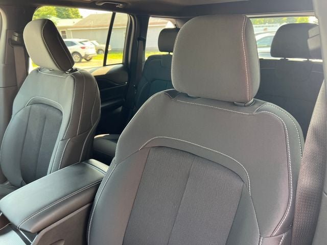 2026 Jeep Grand Cherokee GRAND CHEROKEE LAREDO X 4X4