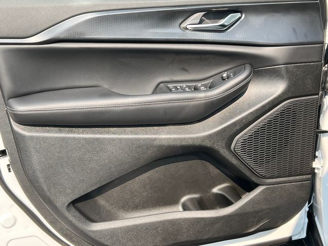 2026 Jeep Grand Cherokee GRAND CHEROKEE LAREDO X 4X4