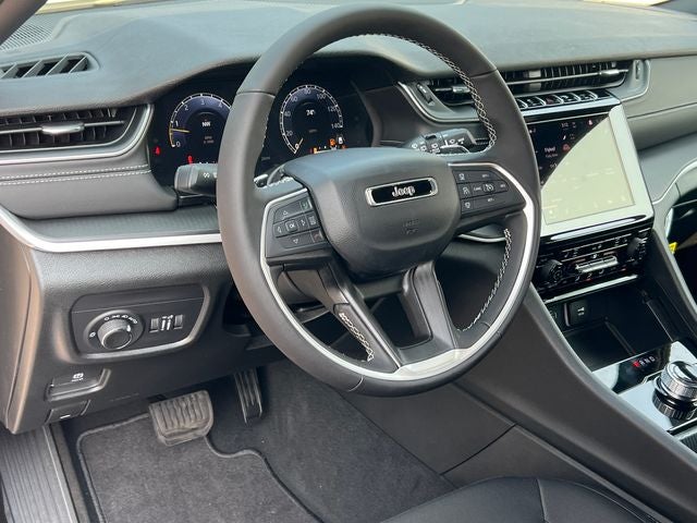 2026 Jeep Grand Cherokee GRAND CHEROKEE LAREDO X 4X4
