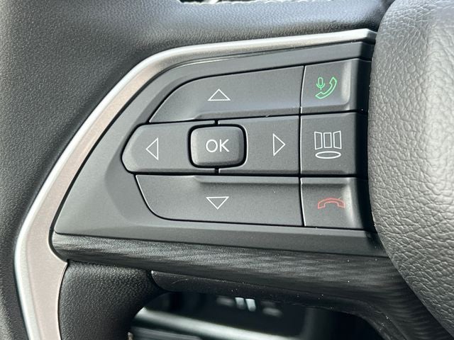 2026 Jeep Grand Cherokee GRAND CHEROKEE LAREDO X 4X4