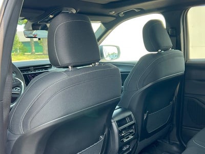 2026 Jeep Grand Cherokee GRAND CHEROKEE LAREDO X 4X4
