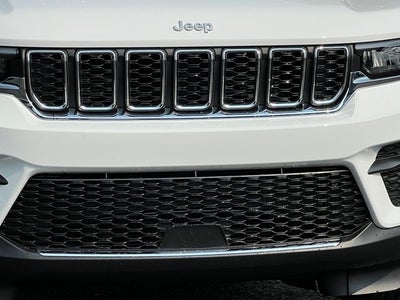 2026 Jeep Grand Cherokee GRAND CHEROKEE LAREDO X 4X4