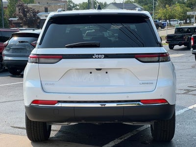 2026 Jeep Grand Cherokee GRAND CHEROKEE LAREDO X 4X4
