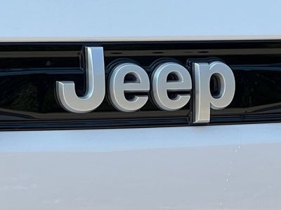 2026 Jeep Grand Cherokee GRAND CHEROKEE LAREDO X 4X4