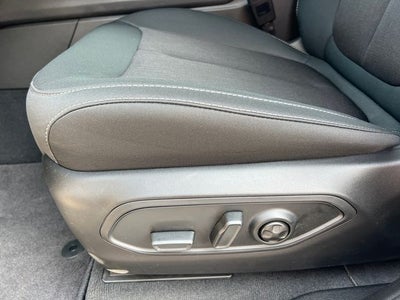 2026 Jeep Grand Cherokee GRAND CHEROKEE LAREDO X 4X4