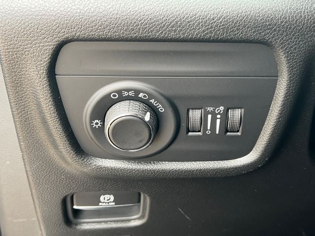 2026 Jeep Grand Cherokee GRAND CHEROKEE LAREDO X 4X4