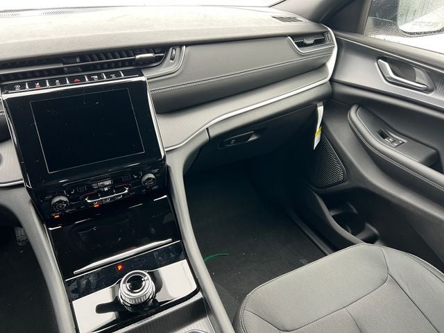 2026 Jeep Grand Cherokee GRAND CHEROKEE LAREDO X 4X4