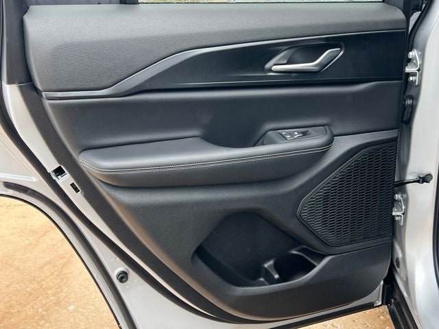 2026 Jeep Grand Cherokee GRAND CHEROKEE LAREDO X 4X4