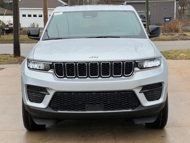2026 Jeep Grand Cherokee GRAND CHEROKEE LAREDO X 4X4