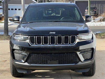 2025 Jeep Grand Cherokee GRAND CHEROKEE LAREDO X 4X4