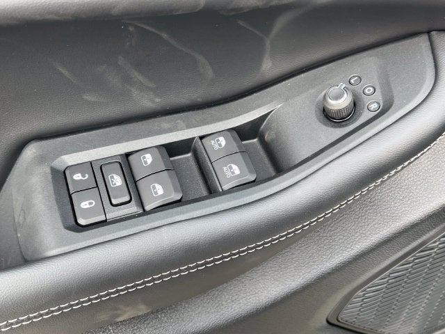 2027 Jeep Grand Cherokee GRAND CHEROKEE LAREDO X 4X4