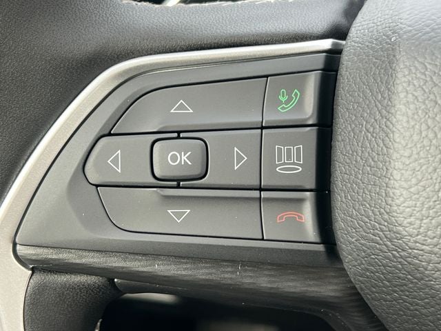 2027 Jeep Grand Cherokee GRAND CHEROKEE LAREDO X 4X4
