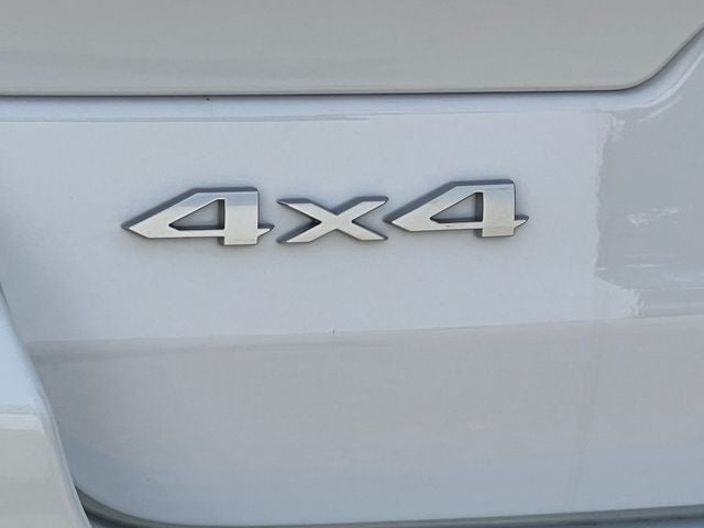 2027 Jeep Grand Cherokee GRAND CHEROKEE LAREDO X 4X4