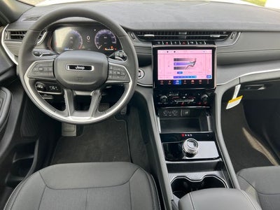 2027 Jeep Grand Cherokee GRAND CHEROKEE LAREDO X 4X4