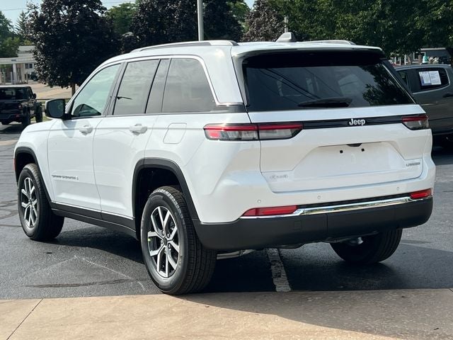 2027 Jeep Grand Cherokee GRAND CHEROKEE LAREDO X 4X4
