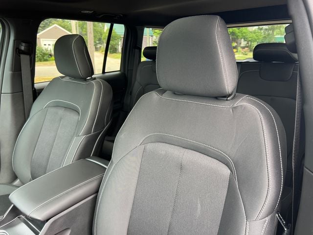 2026 Jeep Grand Cherokee GRAND CHEROKEE LAREDO X 4X4