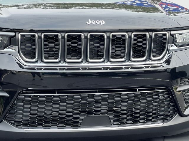 2026 Jeep Grand Cherokee GRAND CHEROKEE LAREDO X 4X4