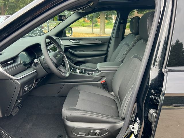 2026 Jeep Grand Cherokee GRAND CHEROKEE LAREDO X 4X4