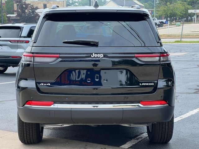 2026 Jeep Grand Cherokee GRAND CHEROKEE LAREDO X 4X4