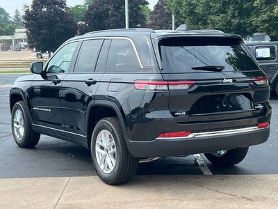 2026 Jeep Grand Cherokee GRAND CHEROKEE LAREDO X 4X4