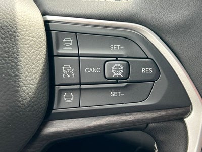 2026 Jeep Grand Cherokee GRAND CHEROKEE LAREDO ALTITUDE 4X4