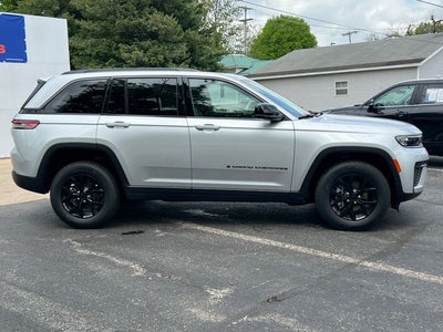 2026 Jeep Grand Cherokee GRAND CHEROKEE LAREDO ALTITUDE 4X4
