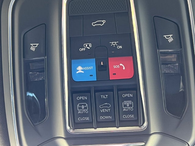 2027 Jeep Grand Cherokee GRAND CHEROKEE LIMITED RESERVE 4X4