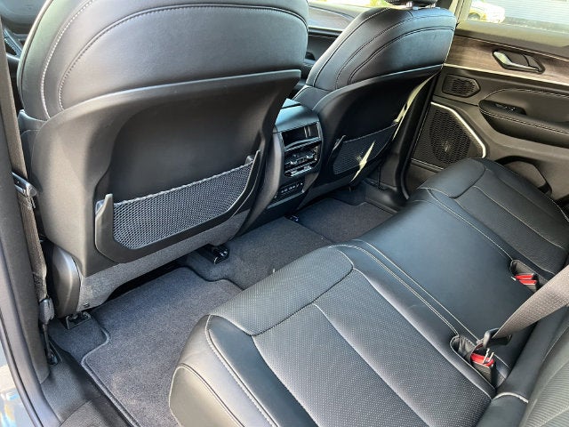 2027 Jeep Grand Cherokee GRAND CHEROKEE LIMITED RESERVE 4X4