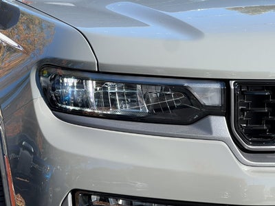 2027 Jeep Grand Cherokee GRAND CHEROKEE LIMITED RESERVE 4X4