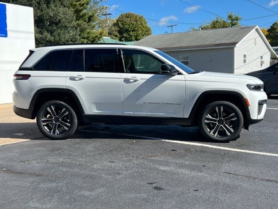 2027 Jeep Grand Cherokee GRAND CHEROKEE LIMITED 4X4