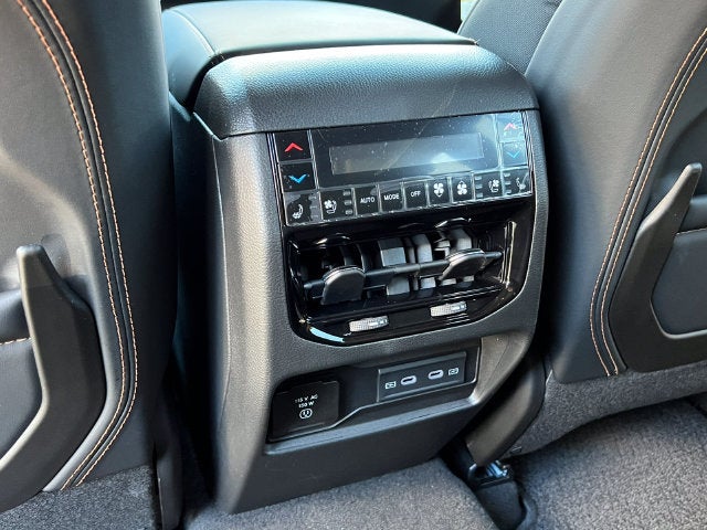 2027 Jeep Grand Cherokee GRAND CHEROKEE SUMMIT 4X4