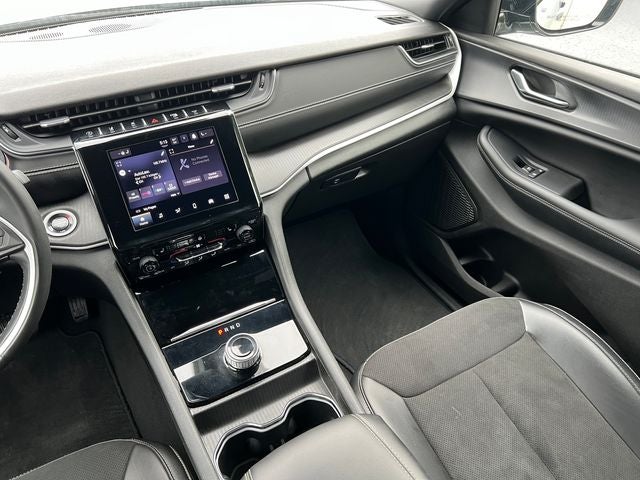 2024 Jeep Grand Cherokee L Altitude 4x4