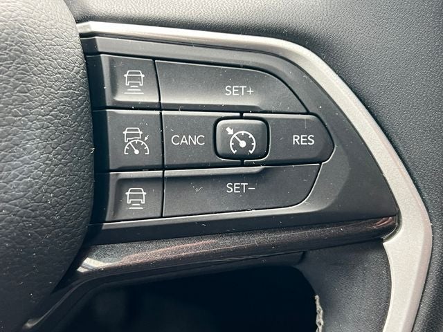 2023 Jeep Grand Cherokee L Altitude 4x4