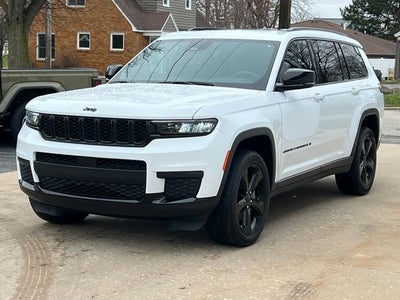 2023 Jeep Grand Cherokee L Altitude 4x4