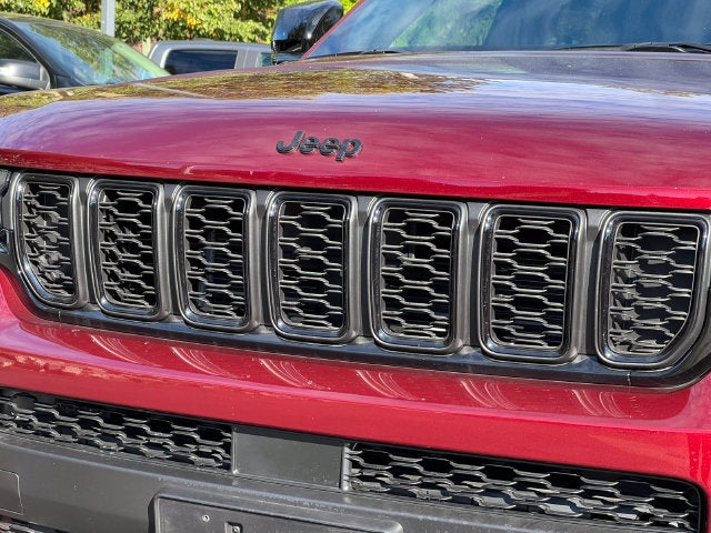 2025 Jeep Grand Cherokee L Altitude 4x4