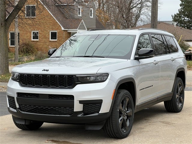 2025 Jeep Grand Cherokee GRAND CHEROKEE L ALTITUDE X 4X4