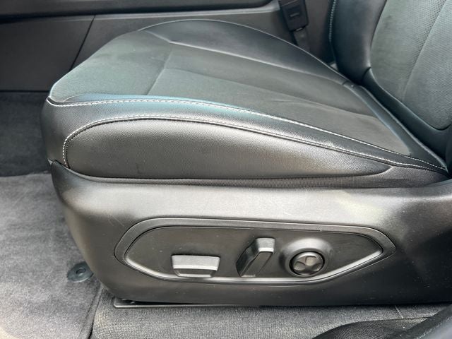 2025 Jeep Grand Cherokee L Altitude 4x4