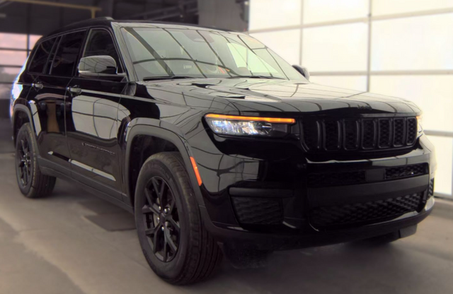2025 Jeep Grand Cherokee L Altitude 4x4
