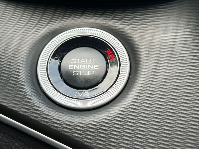 2025 Jeep Grand Cherokee L Altitude 4x4