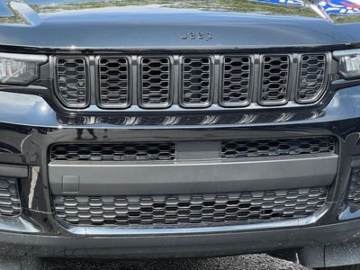 2025 Jeep Grand Cherokee L Altitude 4x4