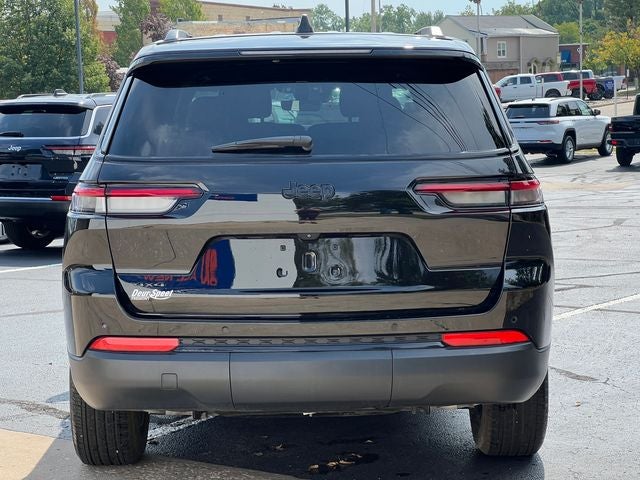 2025 Jeep Grand Cherokee L Altitude 4x4