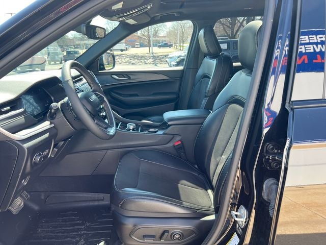 2024 Jeep Grand Cherokee L Altitude X 4x4