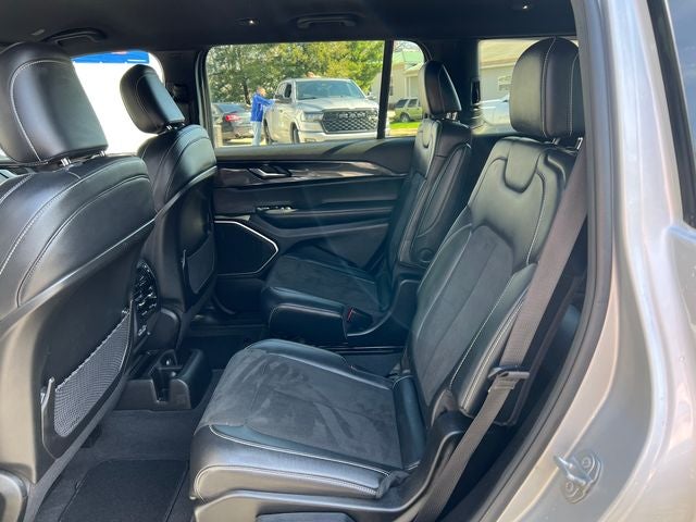 2022 Jeep Grand Cherokee L Altitude