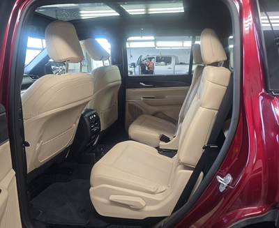 2025 Jeep Grand Cherokee L Limited 4x4
