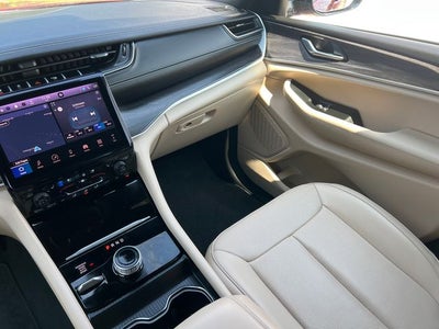2025 Jeep Grand Cherokee L Limited 4x4