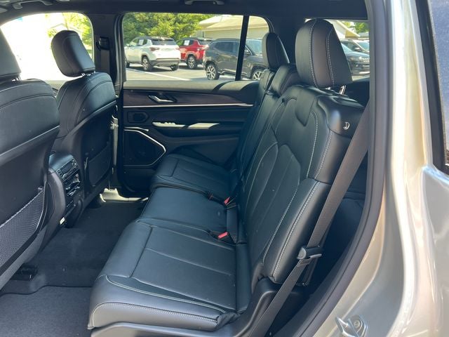 2026 Jeep Grand Cherokee GRAND CHEROKEE L LIMITED RESERVE 4X4